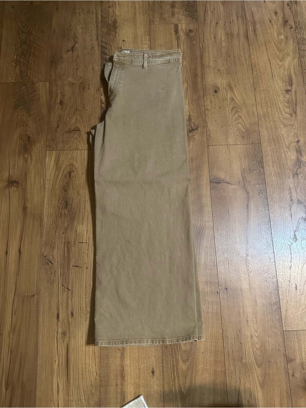 Universal Thread Women's Wide-Leg Jeans in Tan